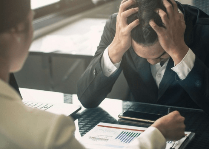 Boss reacts to resignation; guilt-trips employee Boss reacts to resignation; guilt-trips employee