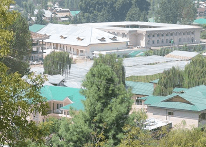 SKUAST restricts employees from sharing disparaging views on social media