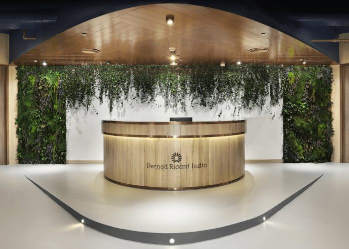 Pernod Ricard gives new hires a virtual reality welcome